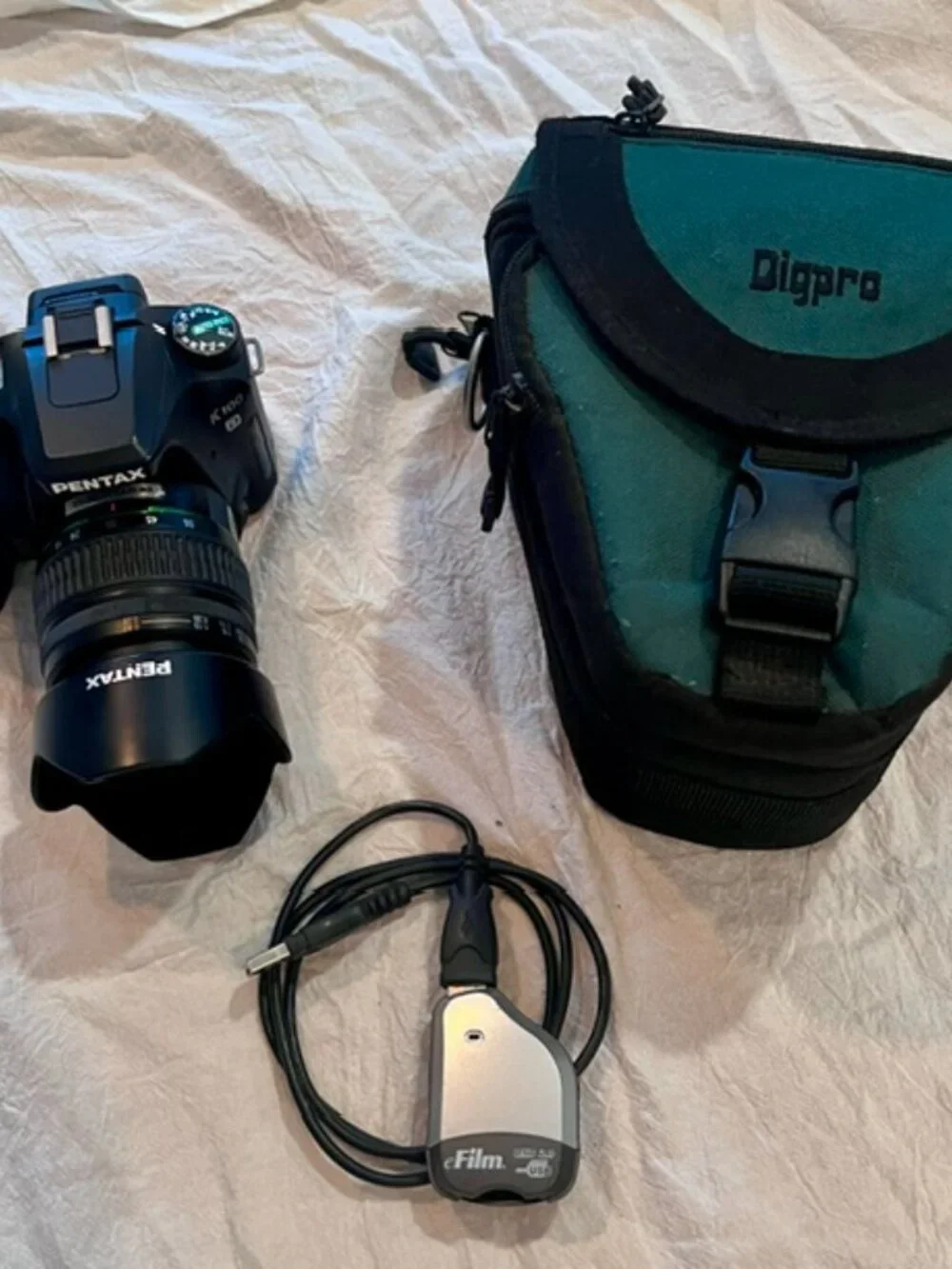 Pentax K100D Digital Camera SR & SMC Pentax-DA 18-55mm F3.5-5.6 Zoom Lens